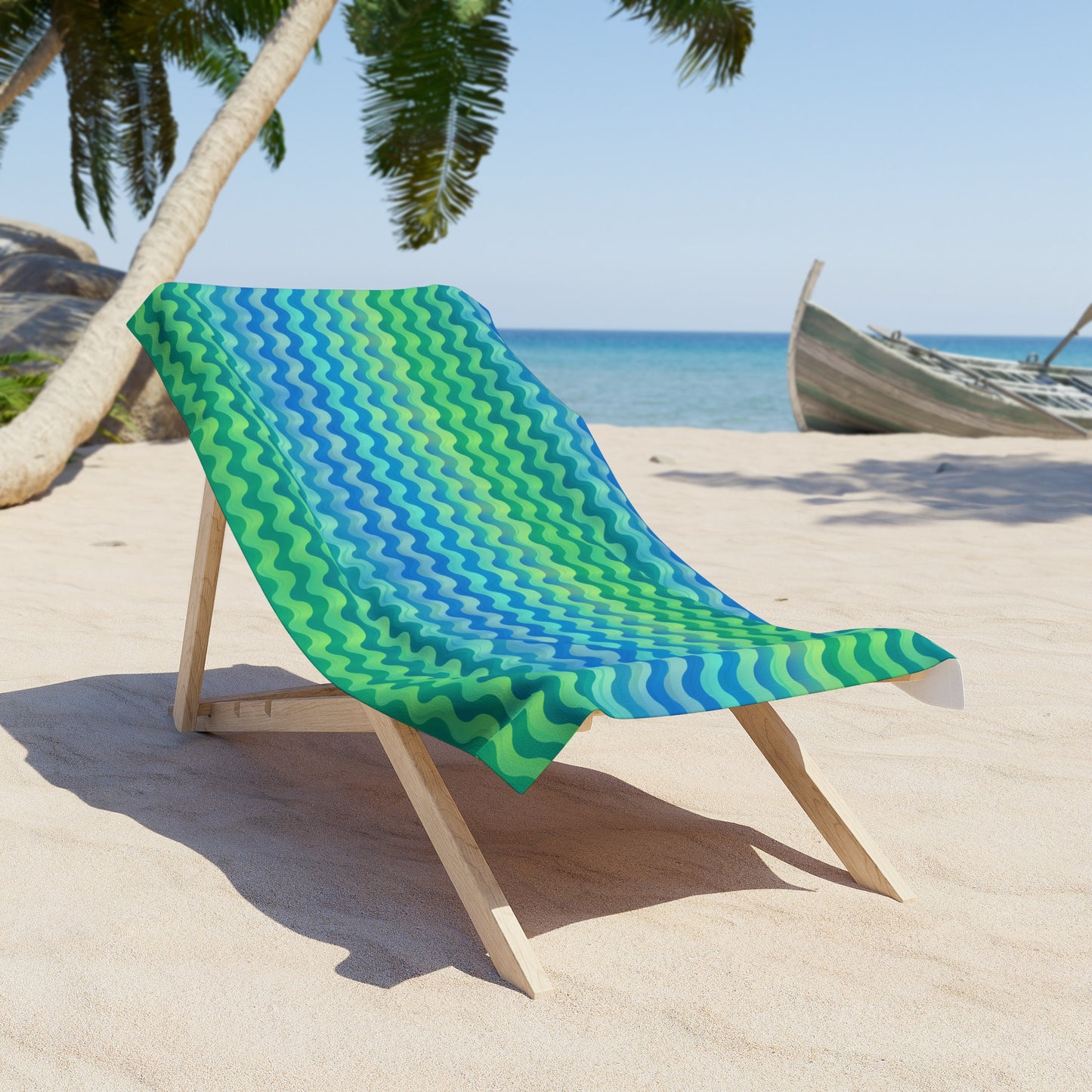 Moda Urbano Waves Beach Towel