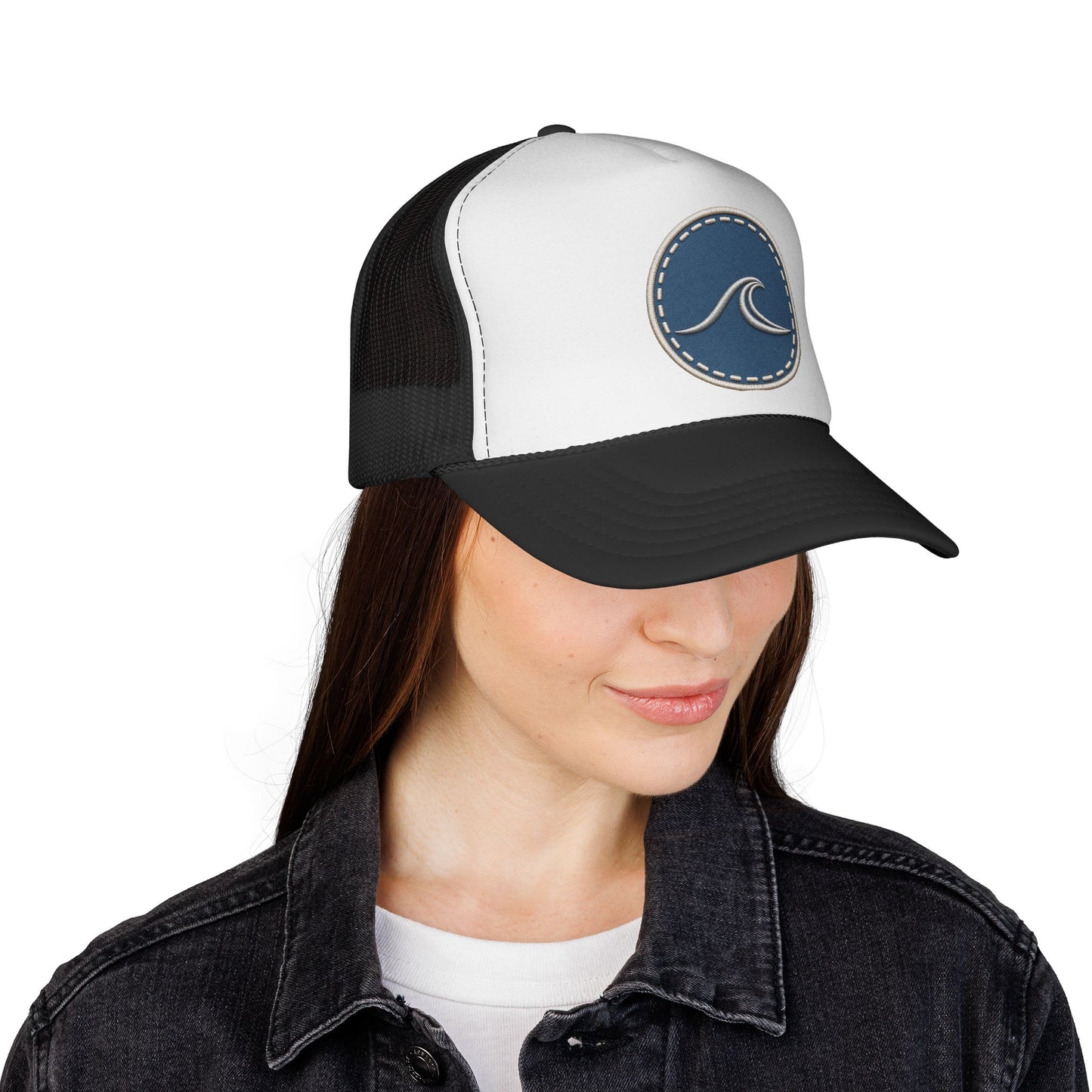 Surfache Wave Trucker Hat — Vintage Surf Logo Cap for Beach Lovers